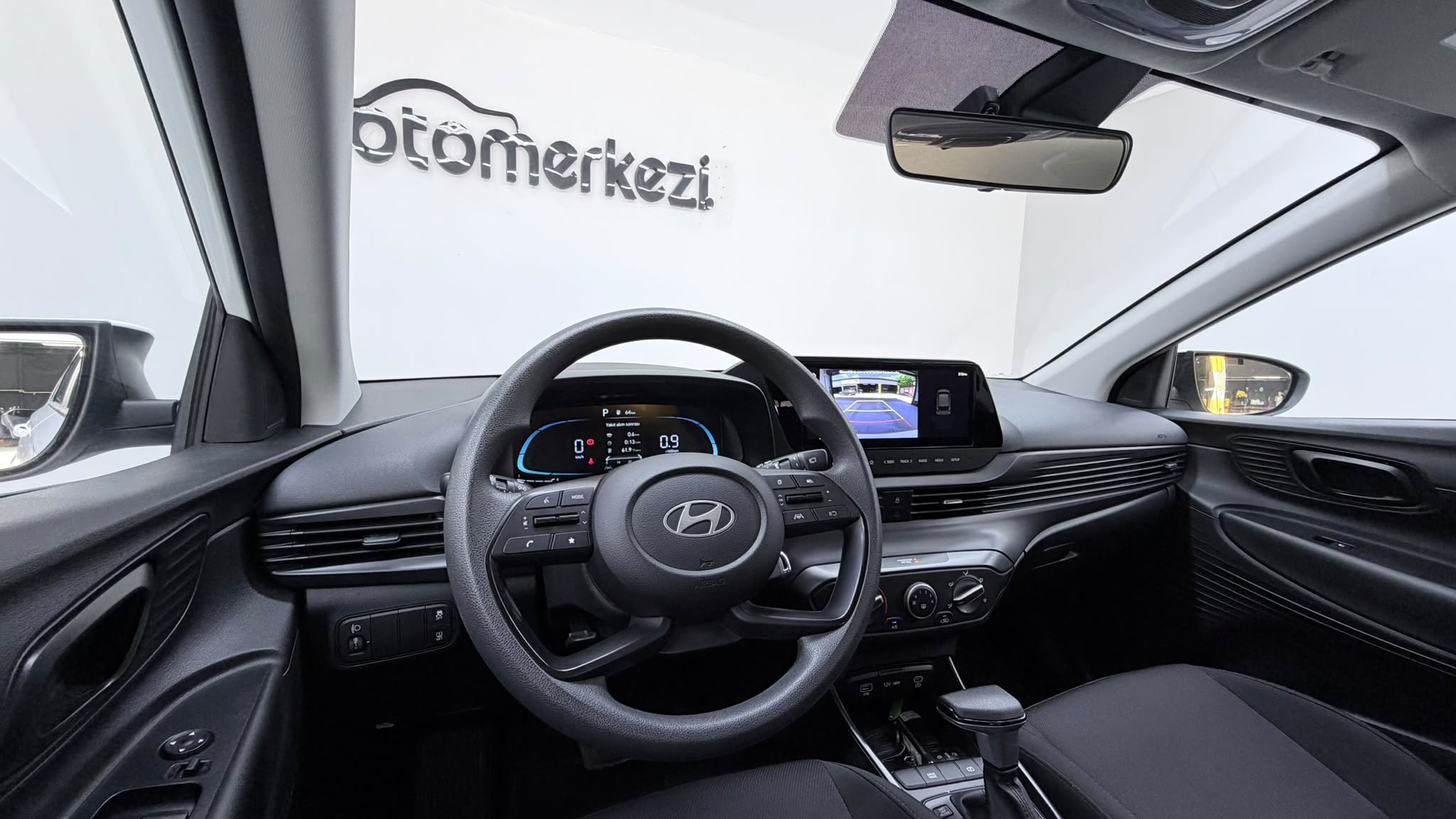 HYUNDAI BAYON 12